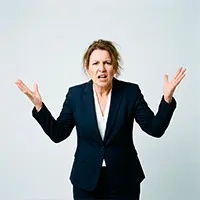 Определись! Решись! Сколько можно думать. Или школа, или колледж. Выбирай уже!